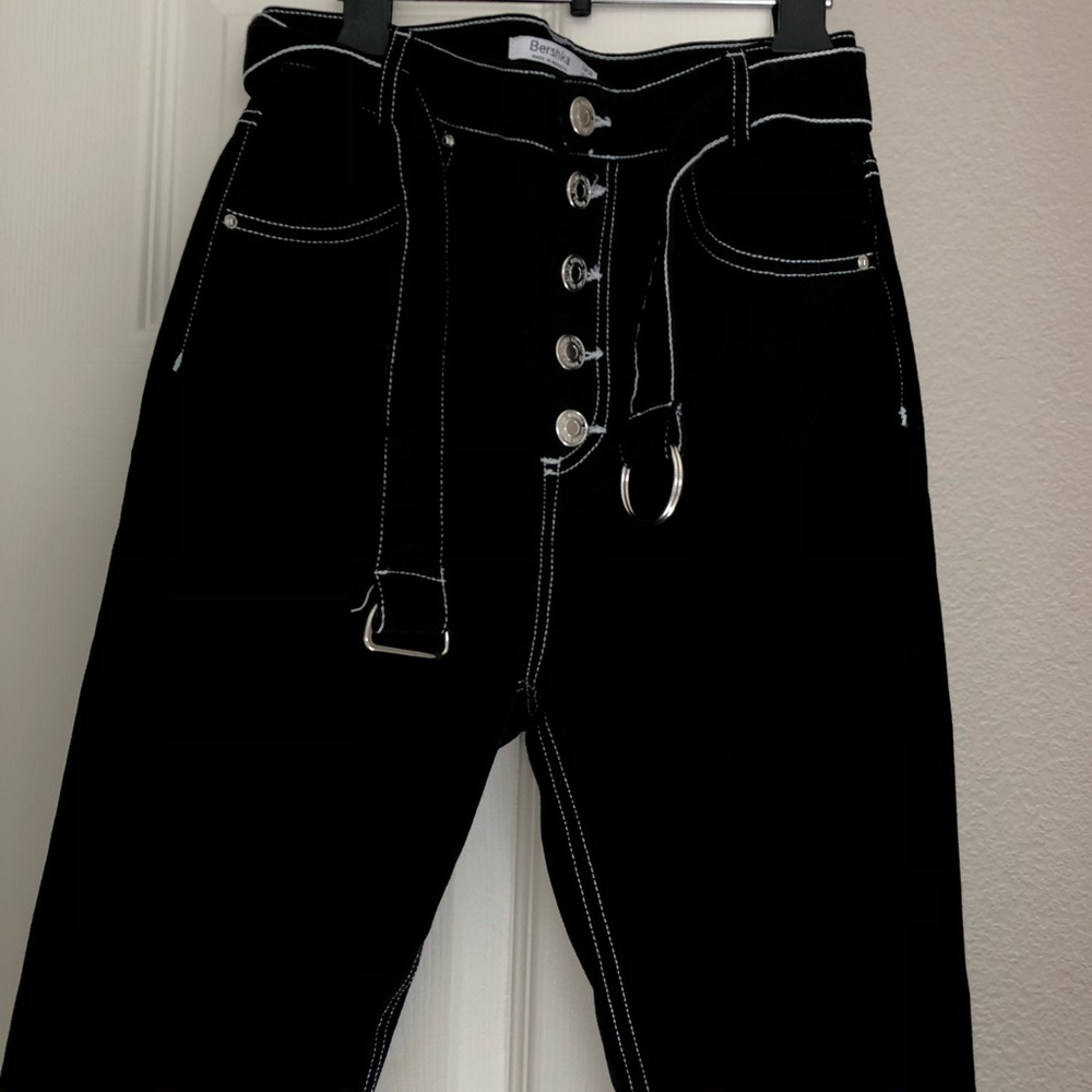 Bershka High Waist Mom Jean